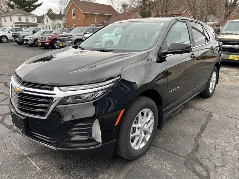 2024 Chevrolet Equinox LT's photo