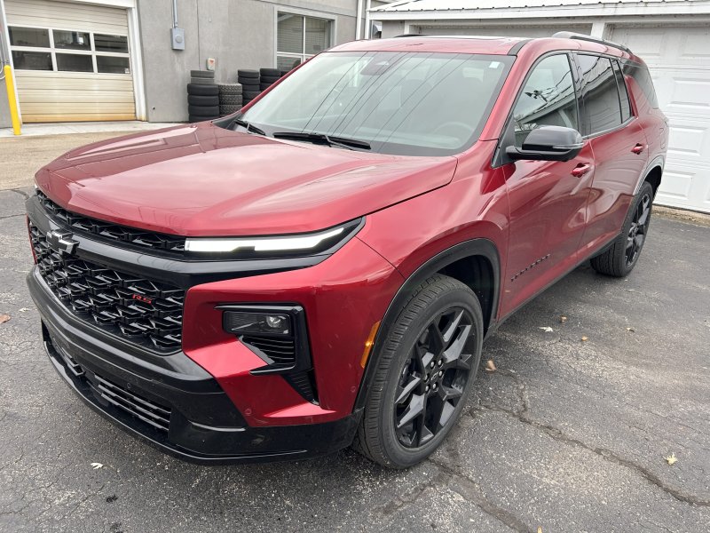 2024 Chevrolet Traverse RS's photo