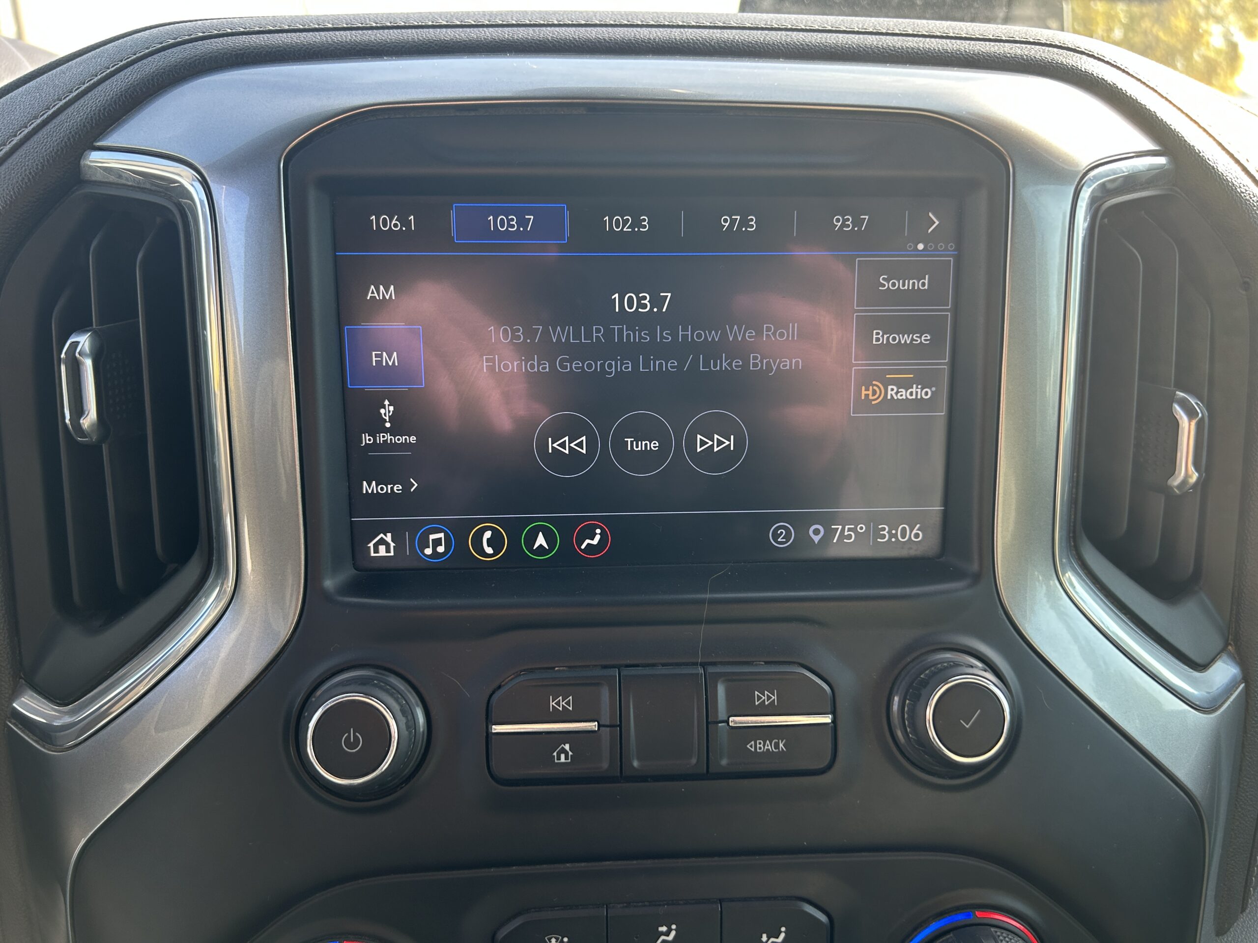 Used 2020 Chevrolet Silverado 1500 Ltz