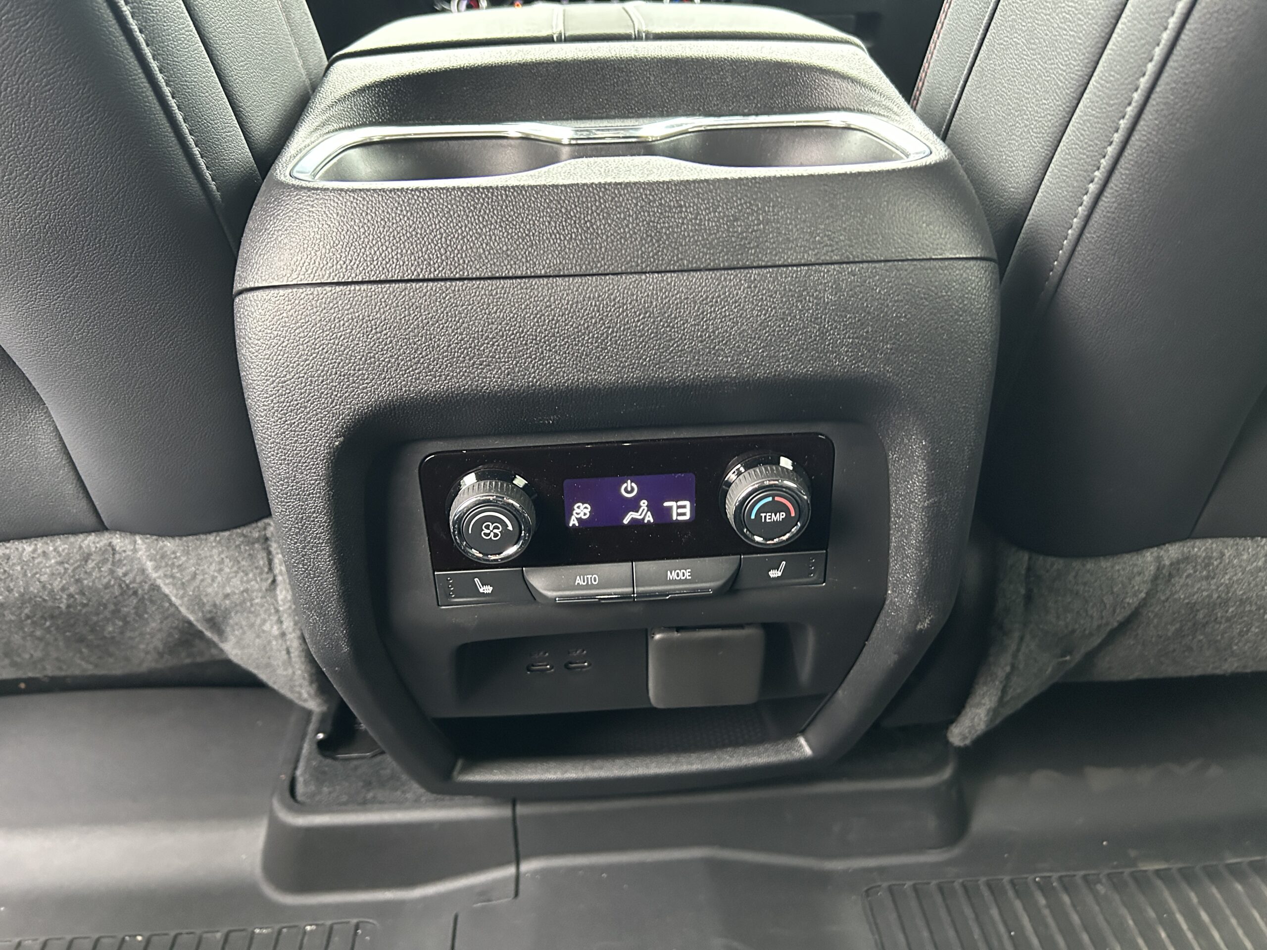 Used 2024 Chevrolet Traverse Awd Rs