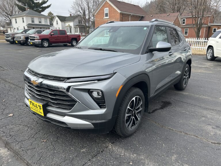 https://www.tillsauto.com/vehicle/used-2025-chevrolet-trailblazer-awd-lt/