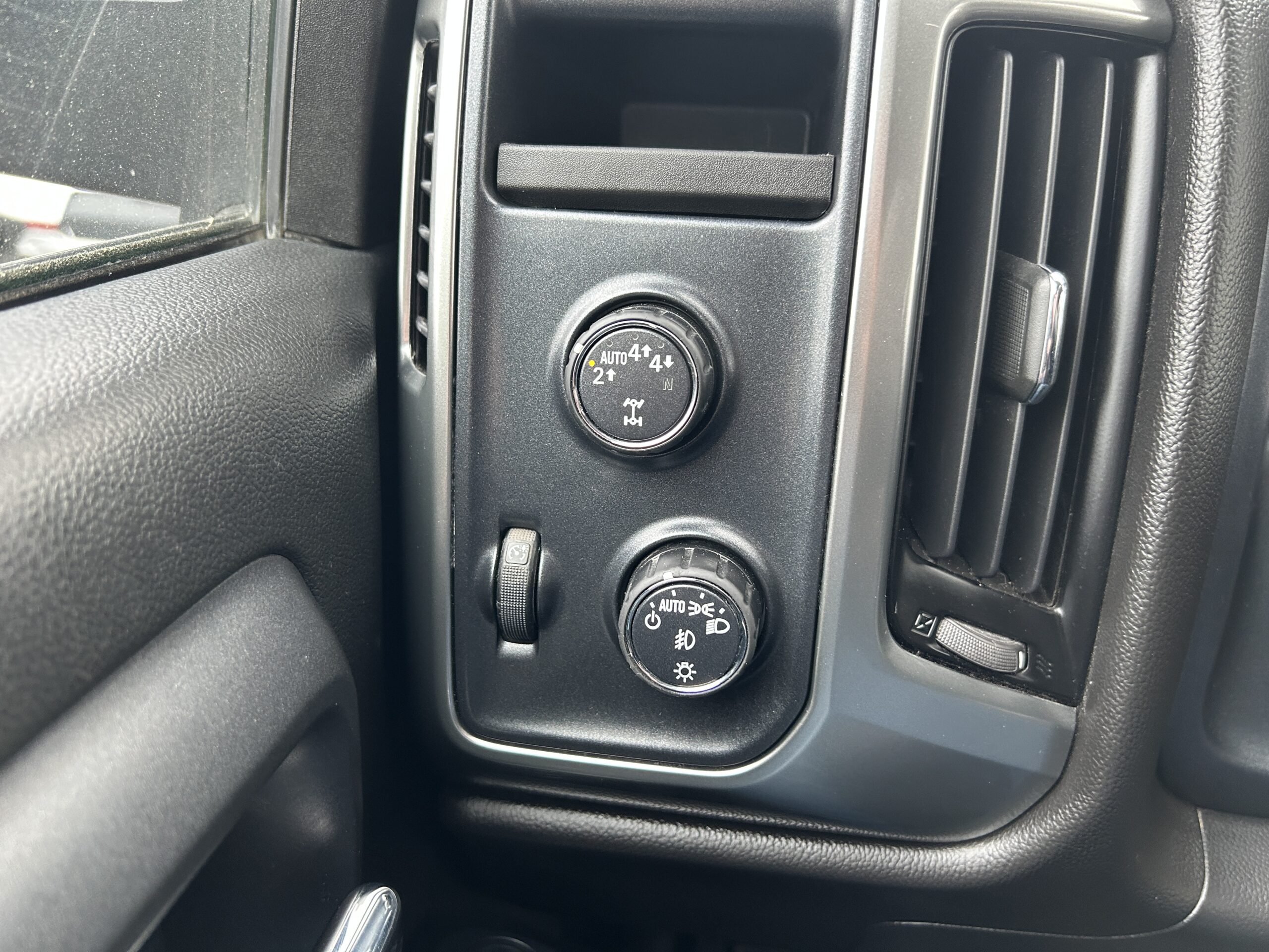 Used 2018 Chevrolet Silverado 1500 Lt